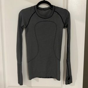 Lululemon Swiftly Tech long sleeve